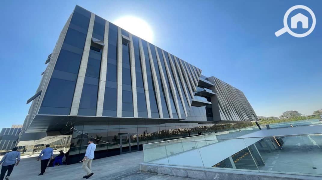 7 9779c0e0-dc8d-49b3-923f-baf879b3f032. jpg