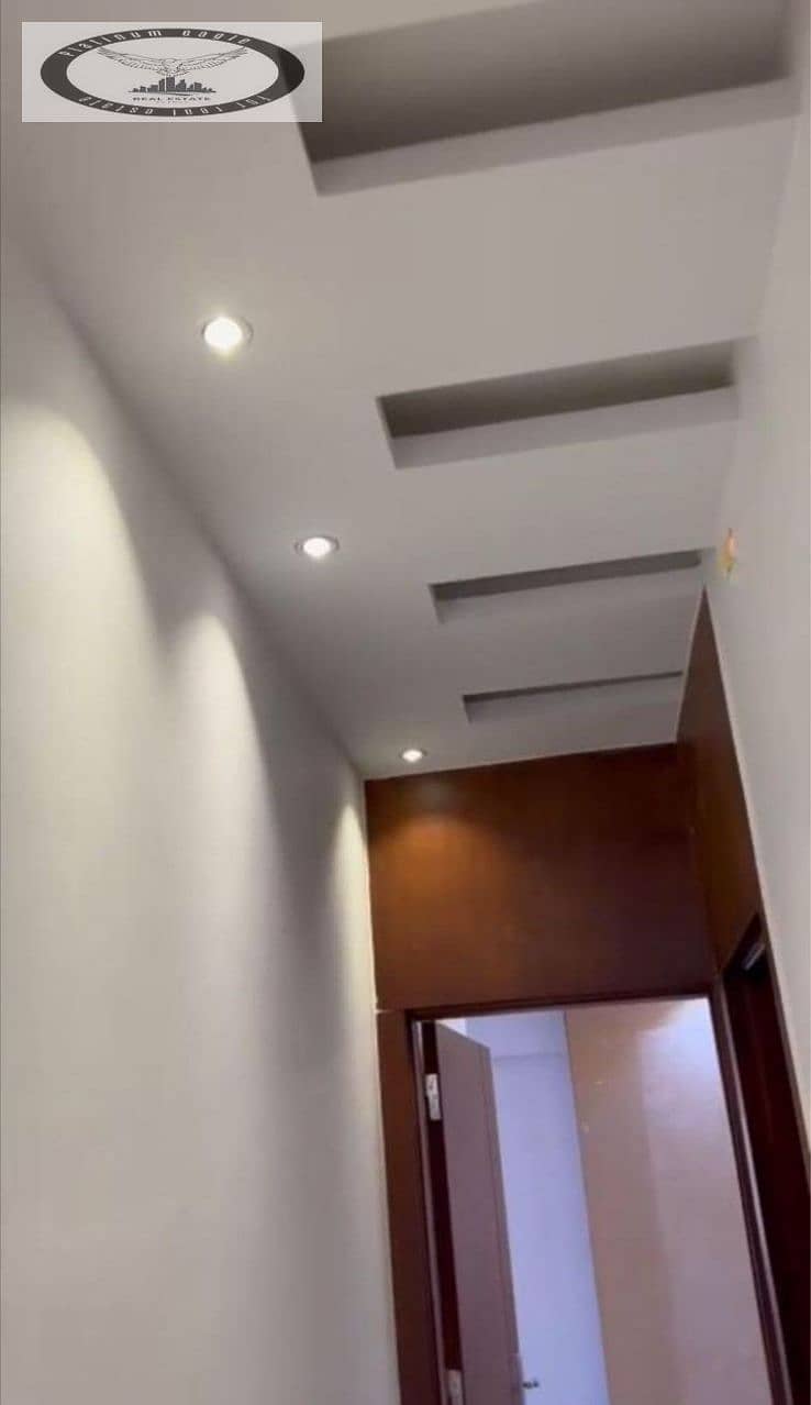 6 373d77e4-ed2d-4683-9026-796ada3d6d6c. jpg