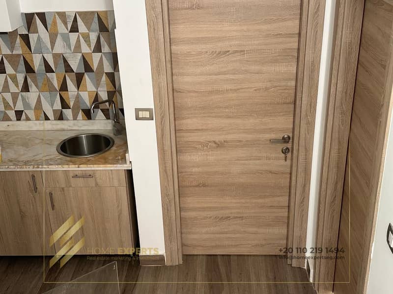 3 62568d80-f3b9-41d1-b7c4-d8705a0ceefc. jpg