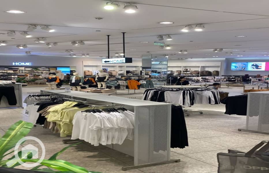 2 ae1d2fcd-de4e-466c-b671-f6a3075ab924. jpg