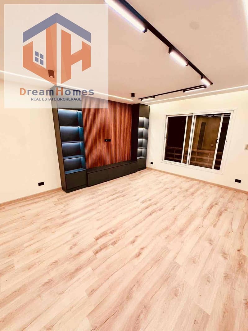 2 b69a3384-7a4c-46ae-8796-3d83fcc57e75. jpg