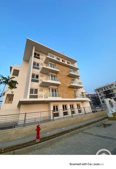 3 Bedroom iVilla for Sale in 6th of October, Giza - i city oct club park live photos_page-0004. jpg