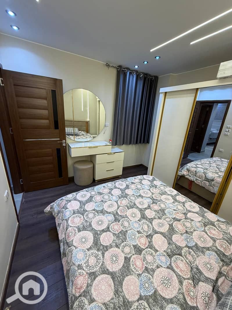 4 c677ad18-2044-4dc3-9751-760f0cd56ac1. jpg