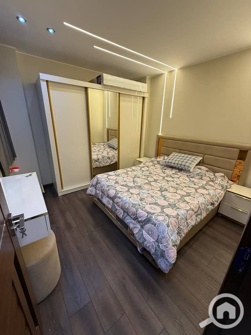 5 d0687e0e-be60-4dba-baf9-deaa1af8d61c. jpg