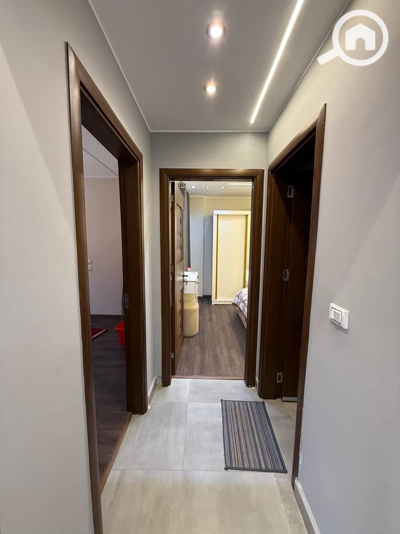 7 f584ebb5-88da-453e-9417-20e2fba65803. jpg