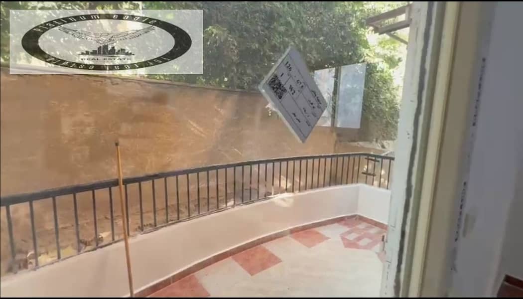 11 99d40062-ba12-43a2-8119-d213adf62063. jpg