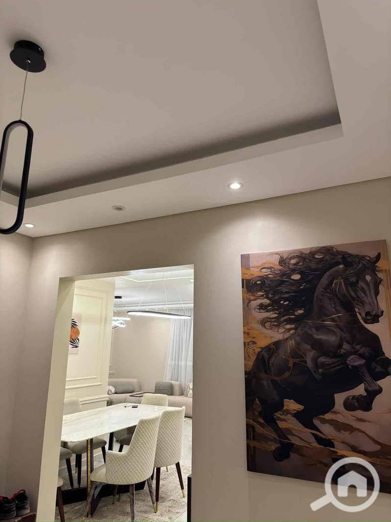 6 3933db8e-543a-4a8e-b9d9-aa13a5f49029. jpg