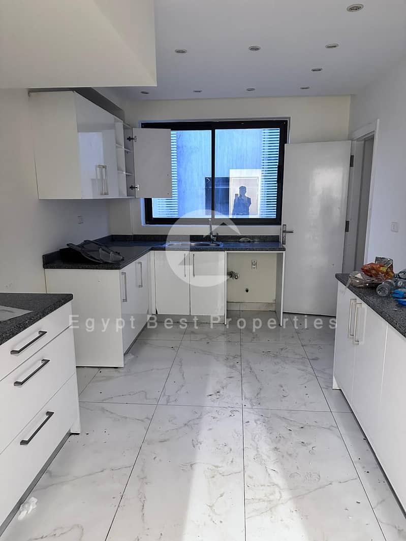 4 PHOTO-2025-10-23-16-23-34. jpg