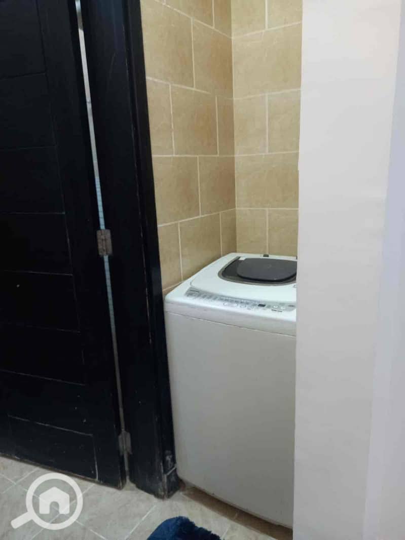 12 63d07fe4-20a7-48d3-88e1-a4a2b7552a77. jpg