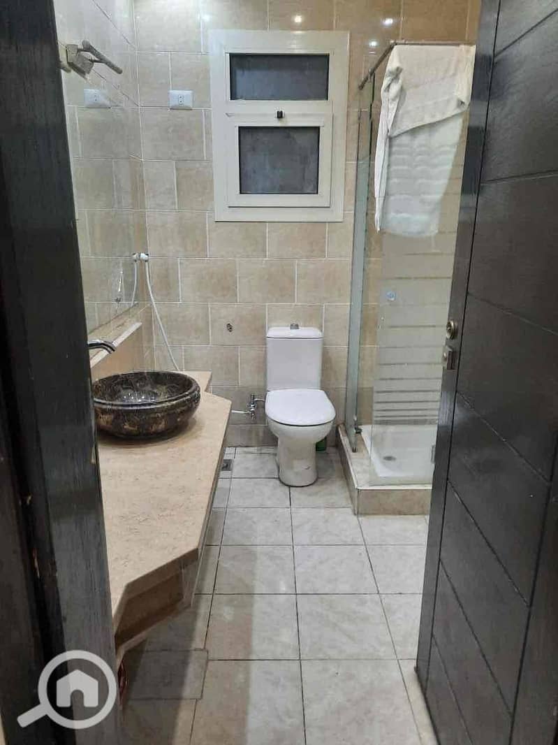 17 57b5690c-5c8c-4424-bf16-62642a7e8872. jpg