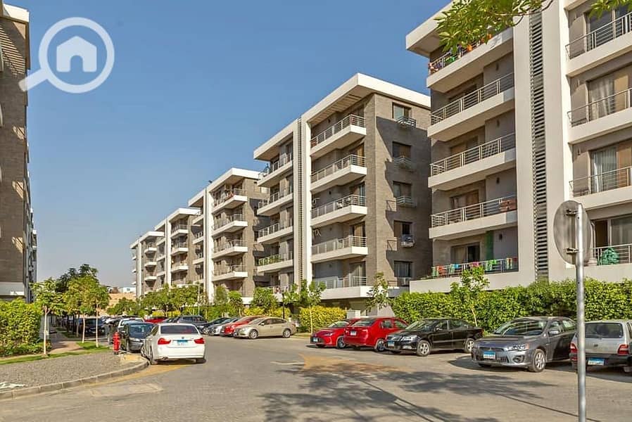 10 21e53ec8-a0f9-49fd-8c34-d3af2dbadeea. jpg