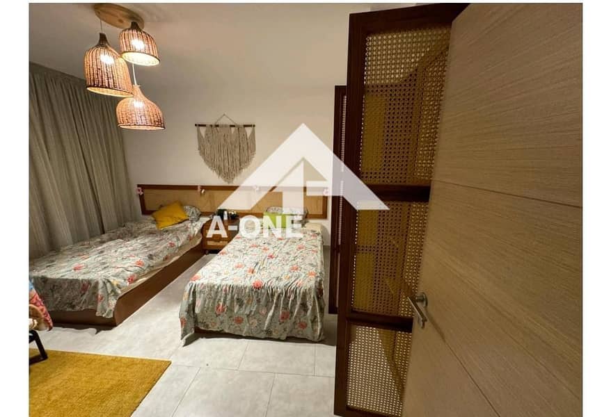 6 29c80186-149c-43ab-a6a3-9fb2c976869f. jpeg