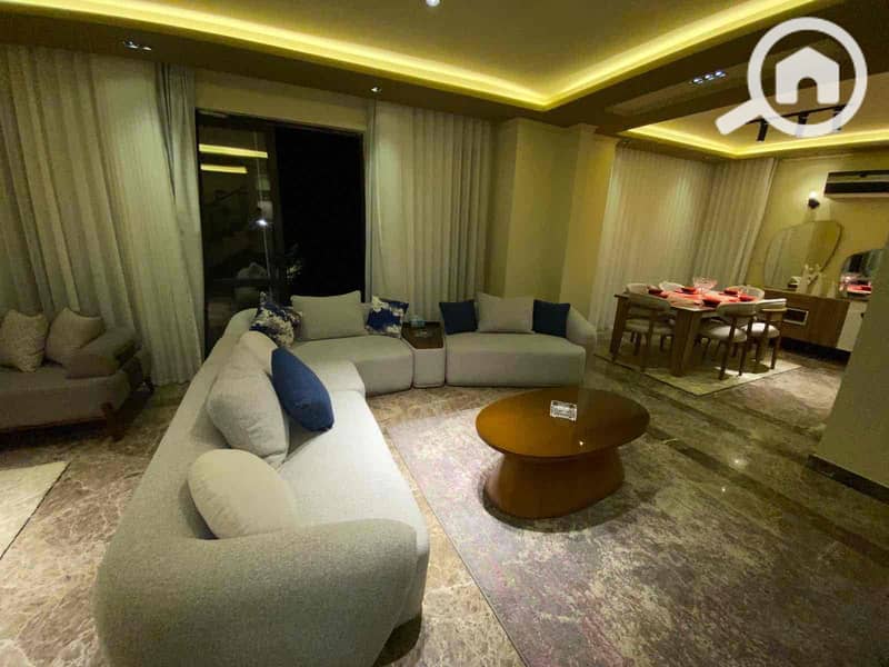 3 2d9ba3e9-a520-45c8-a7da-285cb676d3ea. jpg