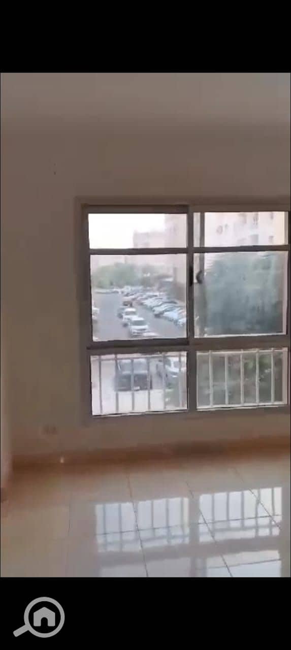 4 afa8c718-5566-4048-87eb-7767b2af877c. jpg