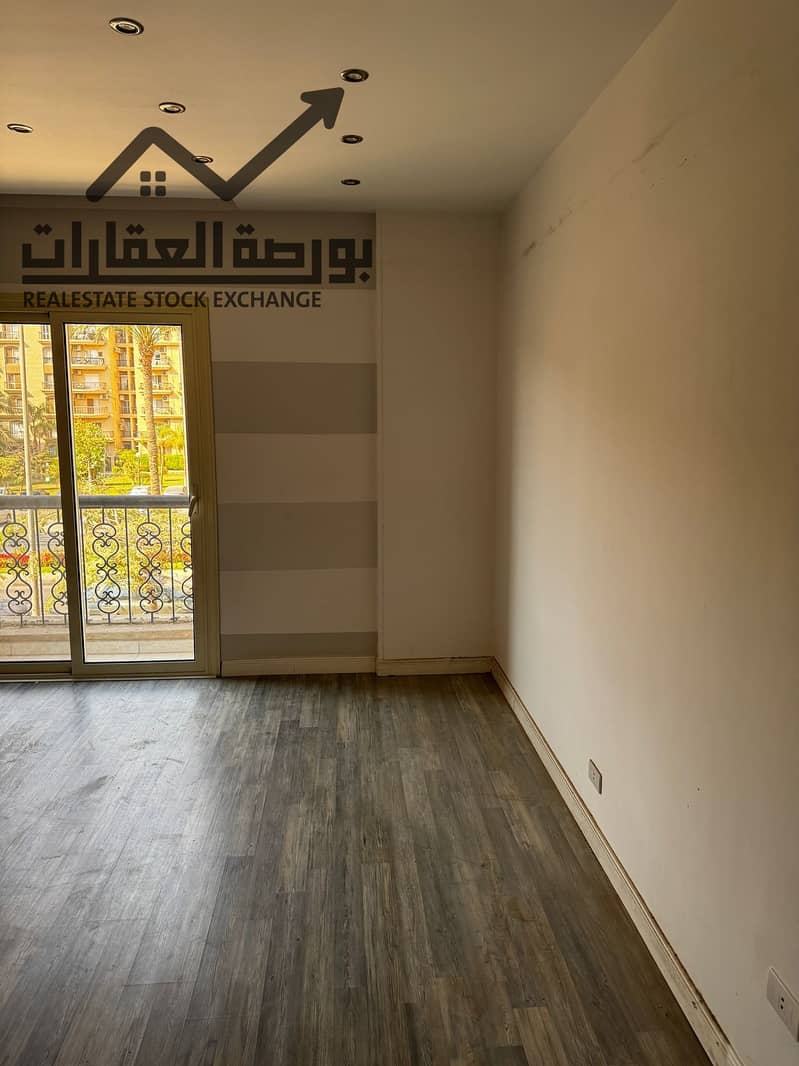 4 53f49783-4e8e-47db-8726-ebbab20a1325. jpg