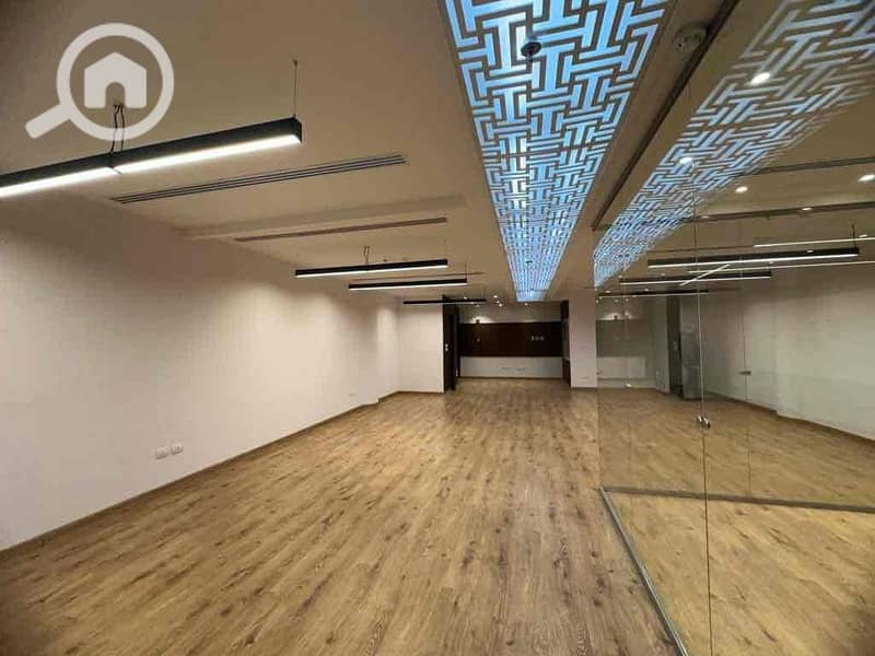 8 2d445af1-8f92-4dc8-9dc4-ec91e075c3b4. jpg