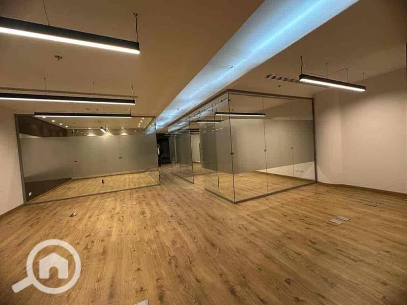 9 43f8010f-2f99-45d0-b78e-194a6f3e5262. jpg