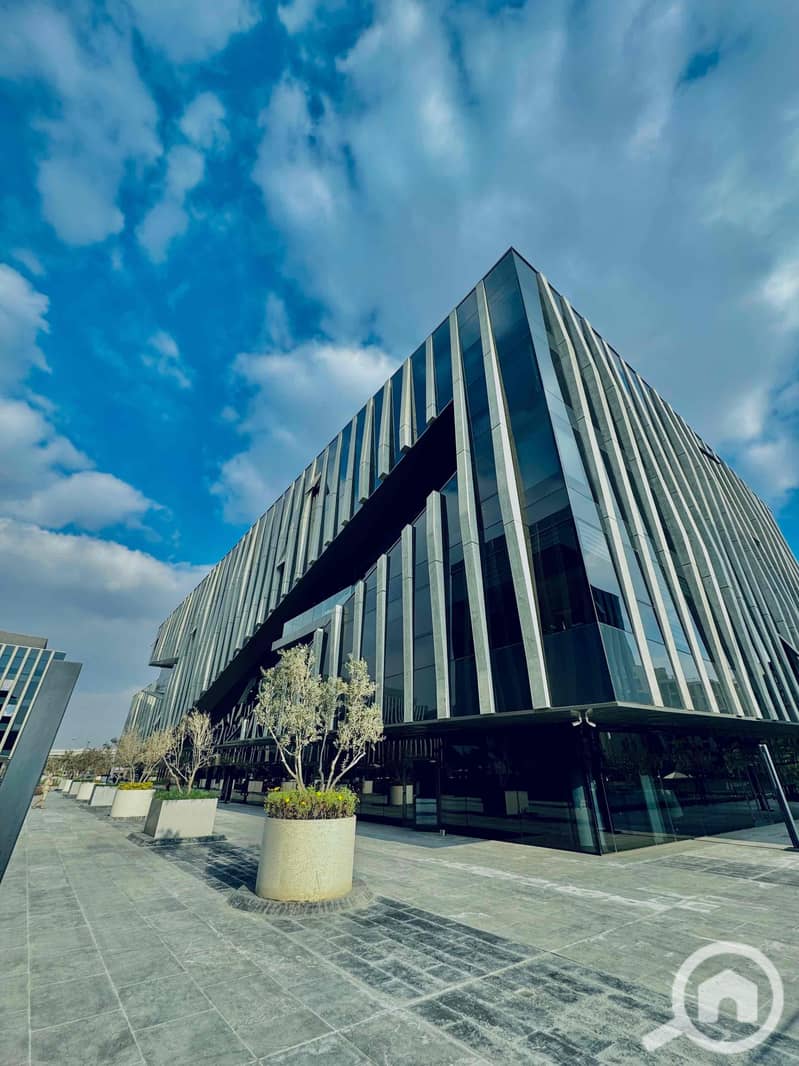 20 cd42e086-5baa-466d-b93e-b687129e4ea0. jpg