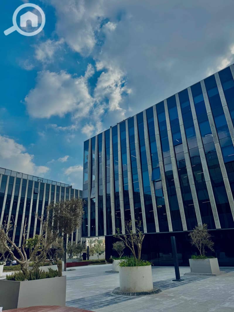 23 53469d3a-f640-42fa-9c3e-a790b529b790. jpg