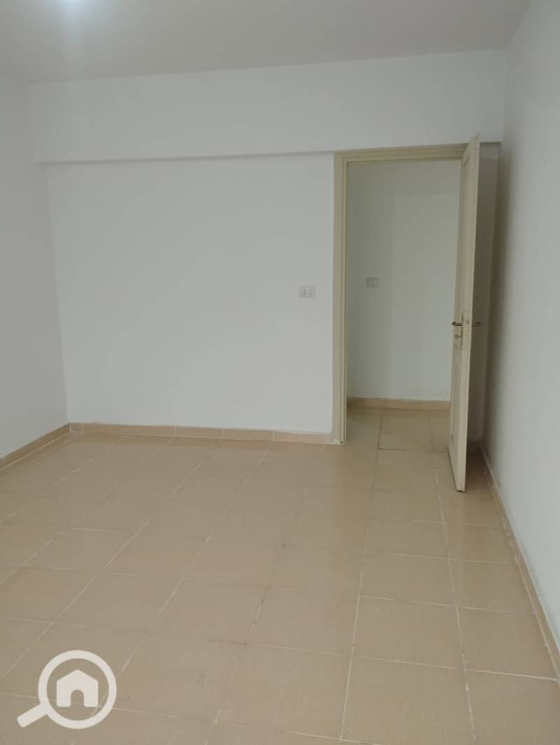 4 21ac2fa9-25a2-403a-b987-c4072bee83ae. jpg