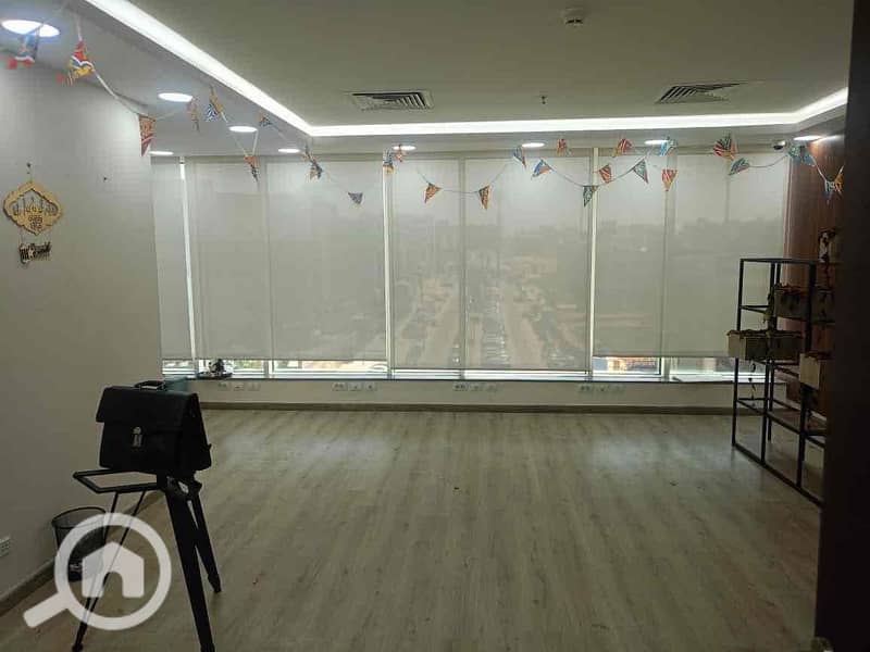 2 0dc7f6e5-5e98-4782-b815-98c7a2cee7c9. jpg