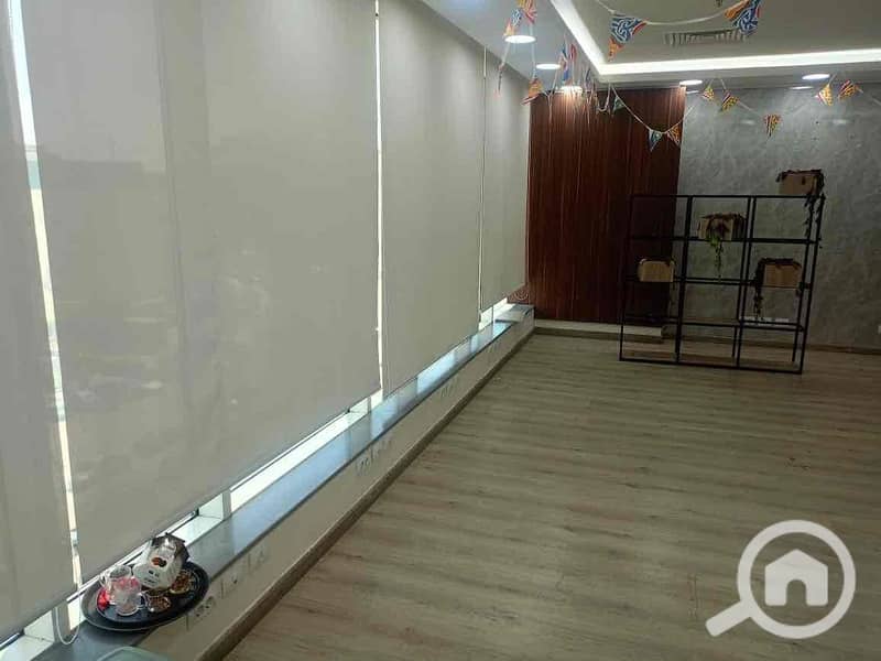 8 fcd18ade-2a18-4feb-bff3-278de7c8ff49. jpg