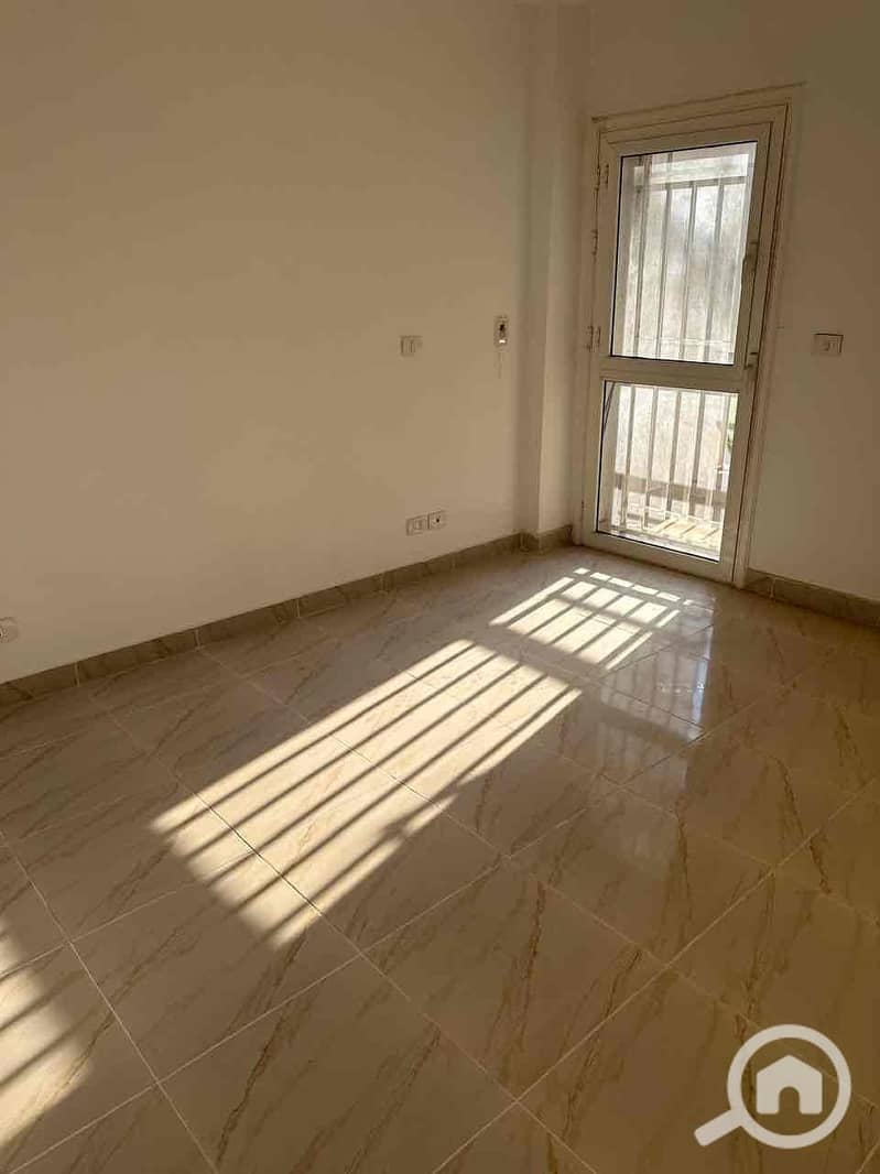 7 0f621c62-5853-41d7-8fb3-ce852eaa2380. jpg