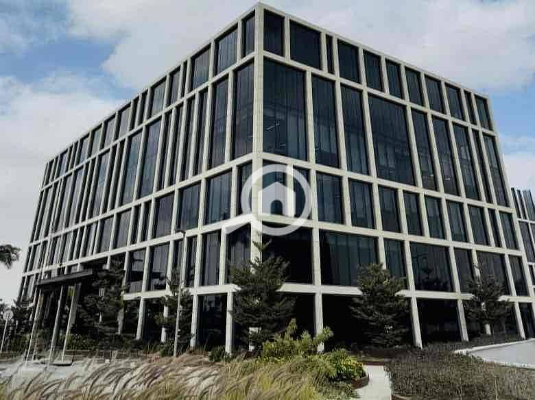 2 4af4b81f-38b6-44bc-9f38-c9b836a576ff. jpg