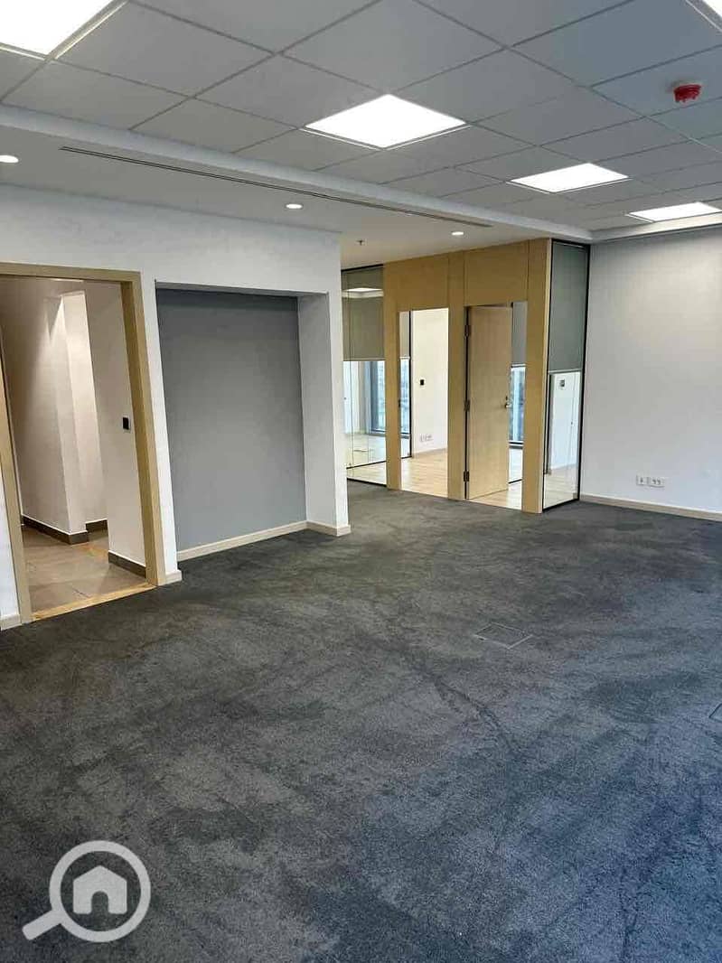 5 cd57c087-300a-4fb6-a0bc-59eaf22e6ad6. jpg