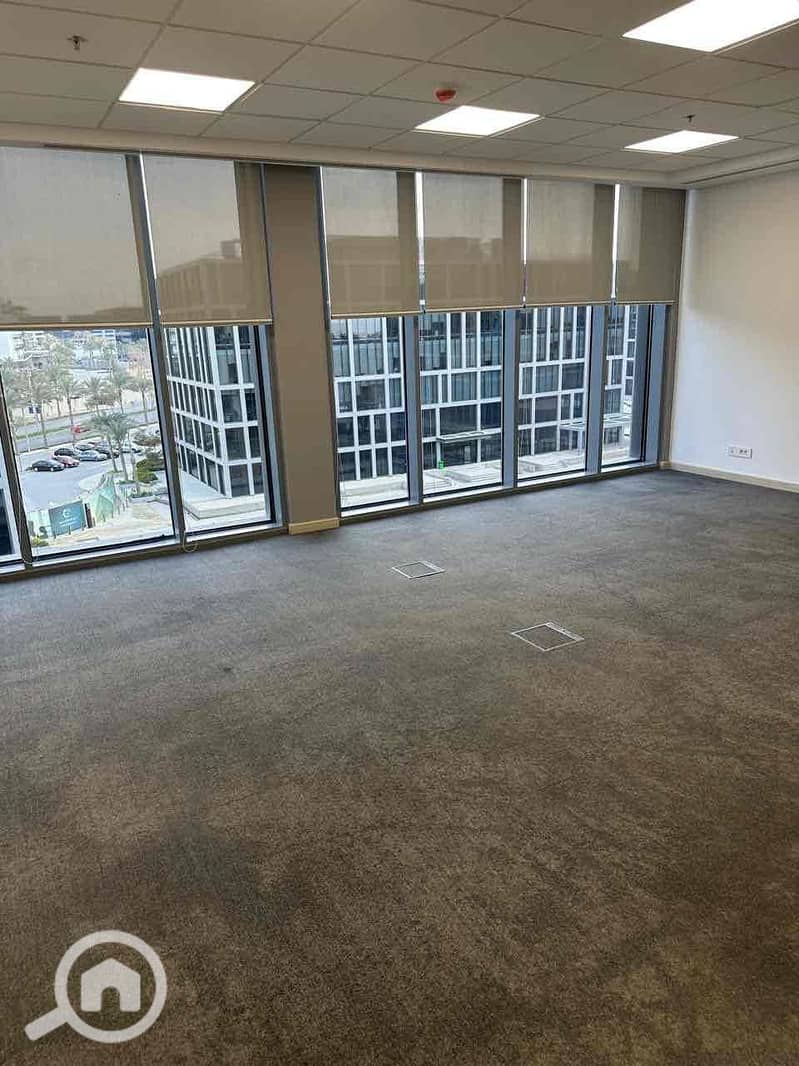 10 25817f96-21b5-426a-b96c-c45dbfff3564. jpg