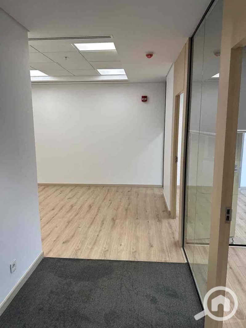 11 5fa6bfa9-4fc1-4582-93f4-0794a204ca95. jpg