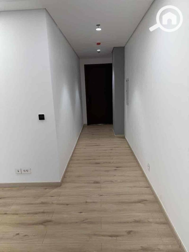 18 35301bf6-3790-4c8e-8bee-97f5cef20d03. jpg