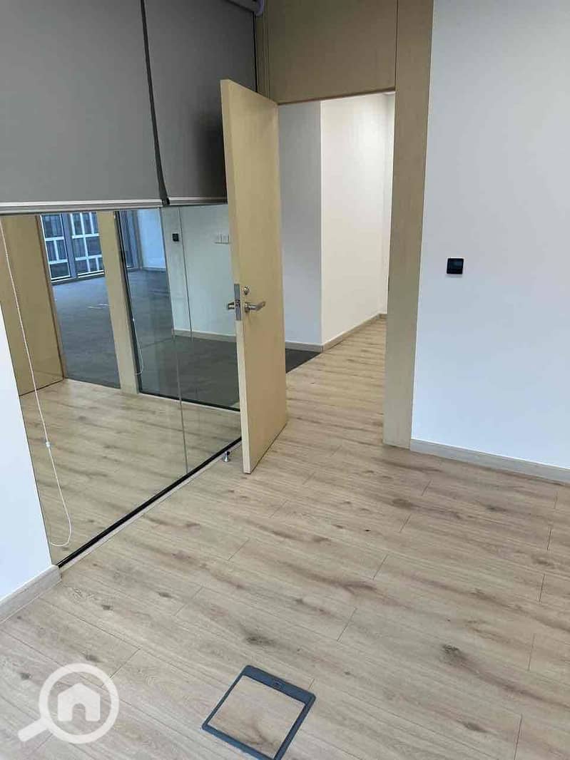 20 cd6e945e-459d-46a1-89e2-994fa9f39f94. jpg