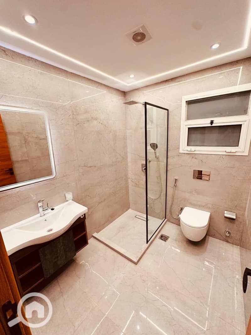 14 WhatsApp Image 2025-11-07 at 14.19. 18_fa759676. jpg