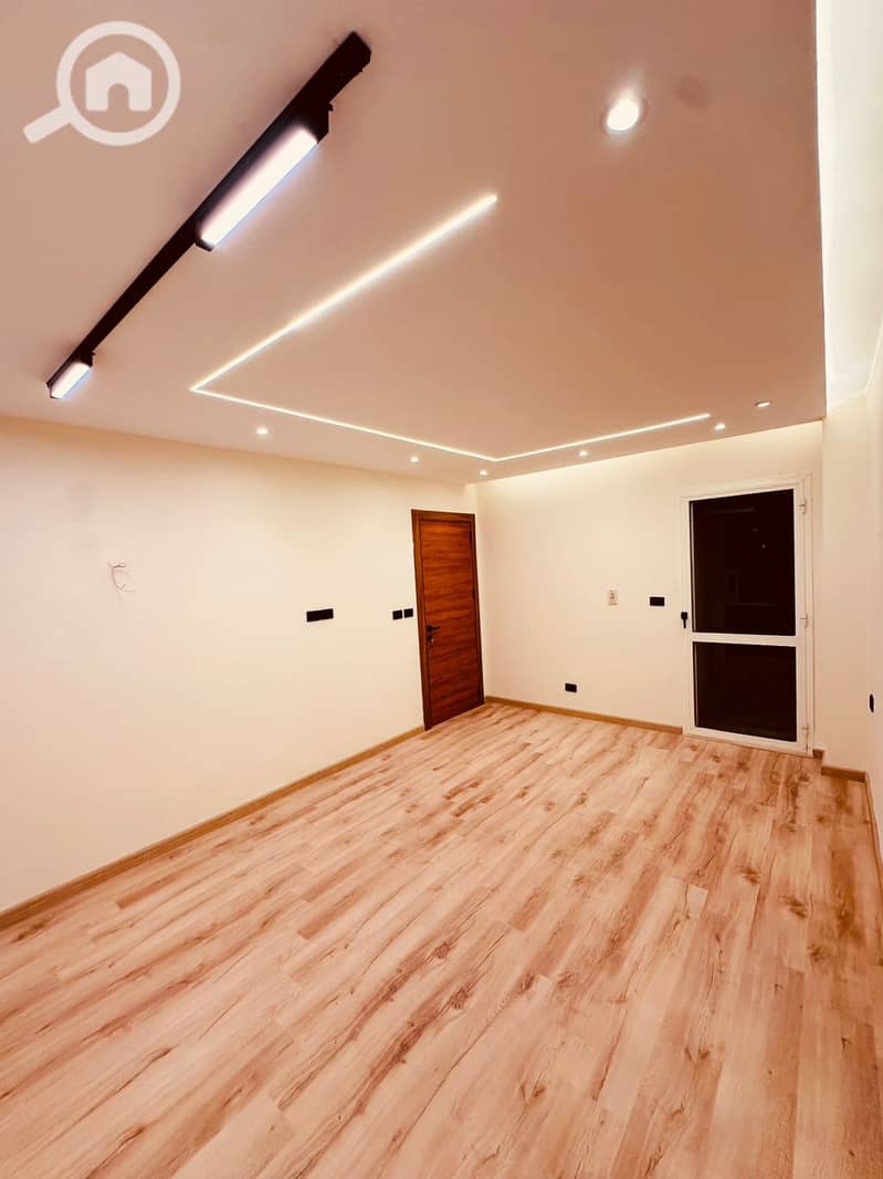 23 WhatsApp Image 2025-11-07 at 14.19. 25_c081873e. jpg