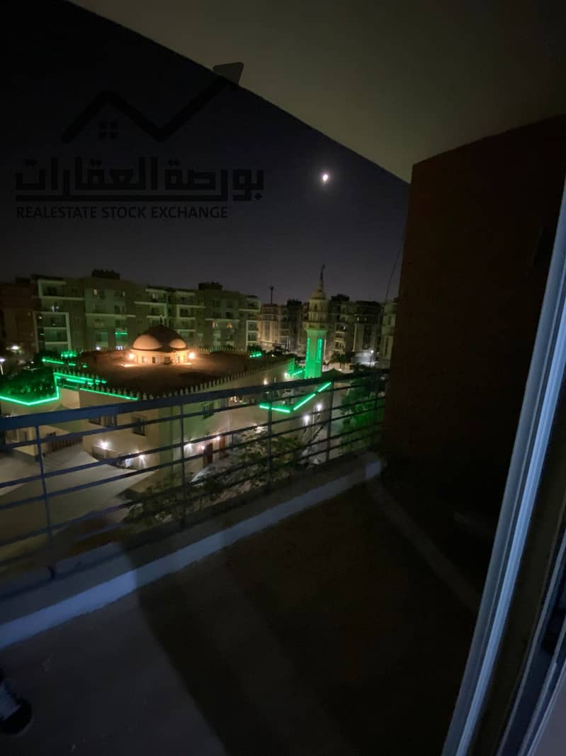 15 dfd85f45-bcc9-49e6-83e1-ccacbe3b8a7c. jpg