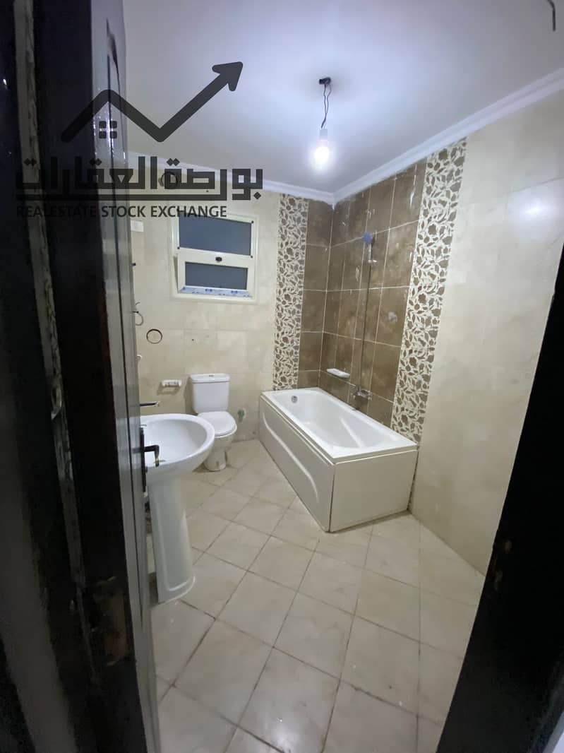 16 eeda1c40-91cc-4777-aed2-56395cc89347. jpg