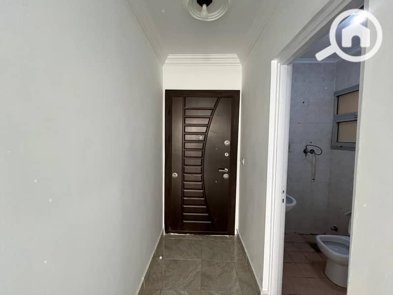 8 WhatsApp Image 2025-11-04 at 7.26. 49 PM. jpeg