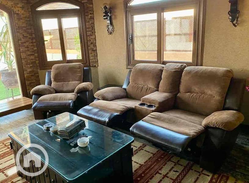 14 51b386bf-7449-4b81-8a84-4aa197c06fc2. jpg