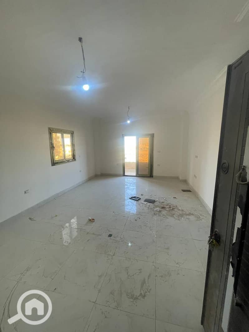 5 ced2db9c-5c4d-40b0-a4f1-8b8692c8c679. jpg