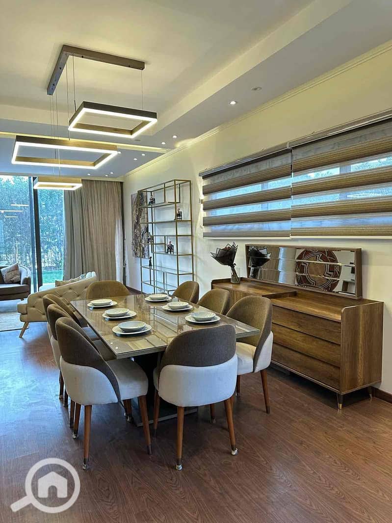 2 677fe9cf-1080-4894-9c78-13891319152e. jpg