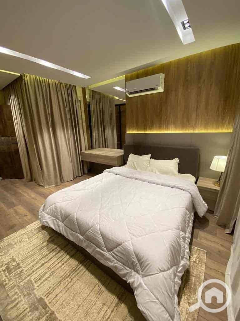 10 1426a4ec-5f1f-4a8e-842d-ca318b953132. jpg