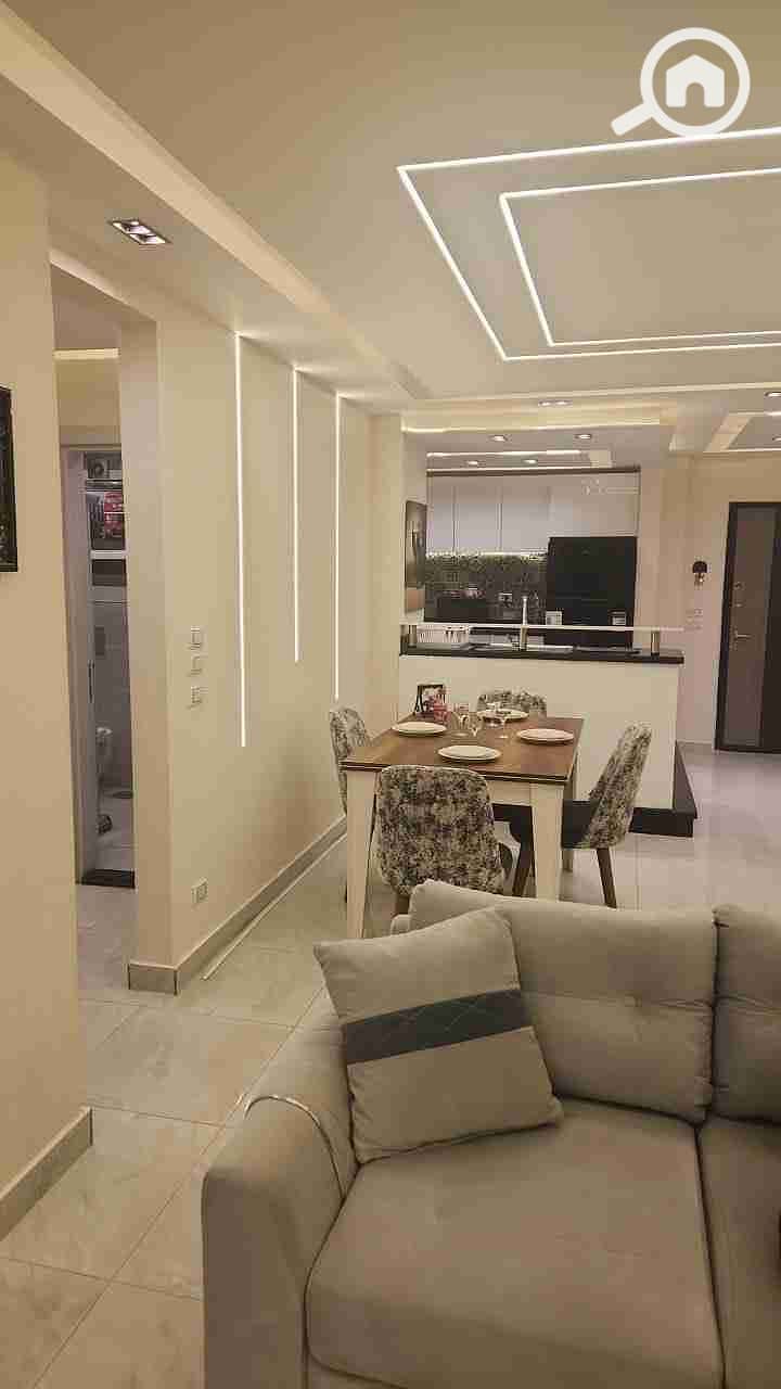 1000080469. jpg 1000080469. jpg