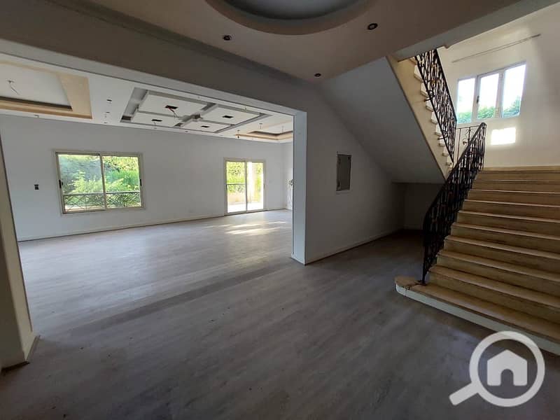 8 7d756c95-6b92-4095-ae05-86696db9b404. jpg