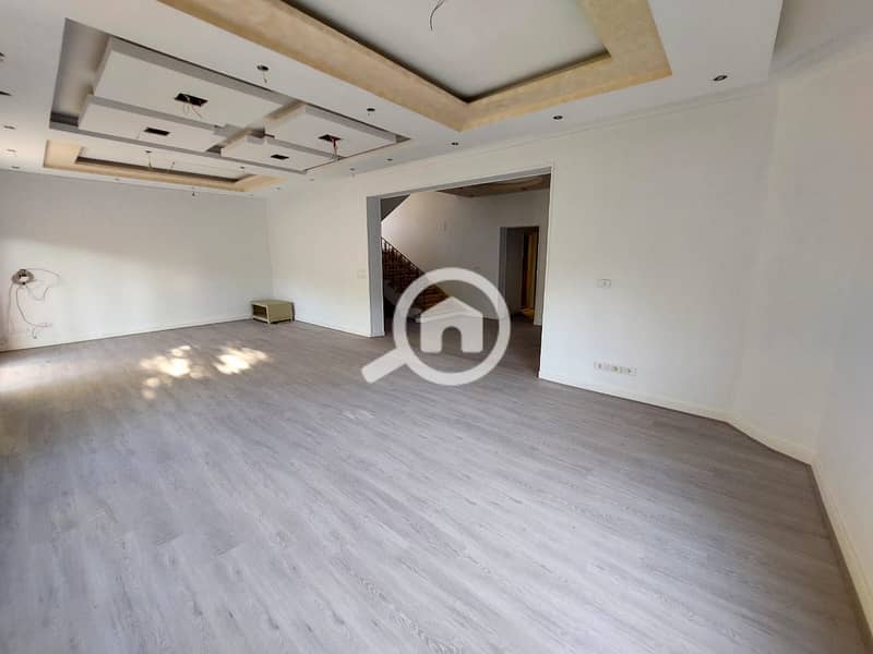 17 eff79196-ec3d-433d-9b51-d93512858fe0. jpg