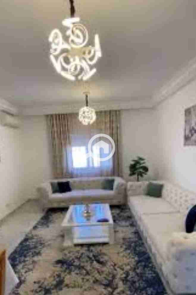 1000256585. jpg 1000256585. jpg