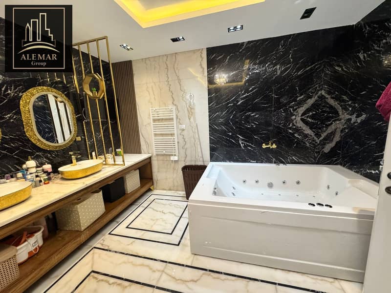 7 0093c77f-ef68-4884-a0b0-aeaf6fa54ff7. jpg