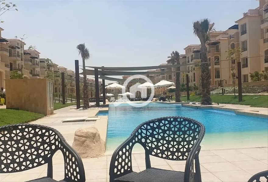 8 7987866-13ecfo. jpg