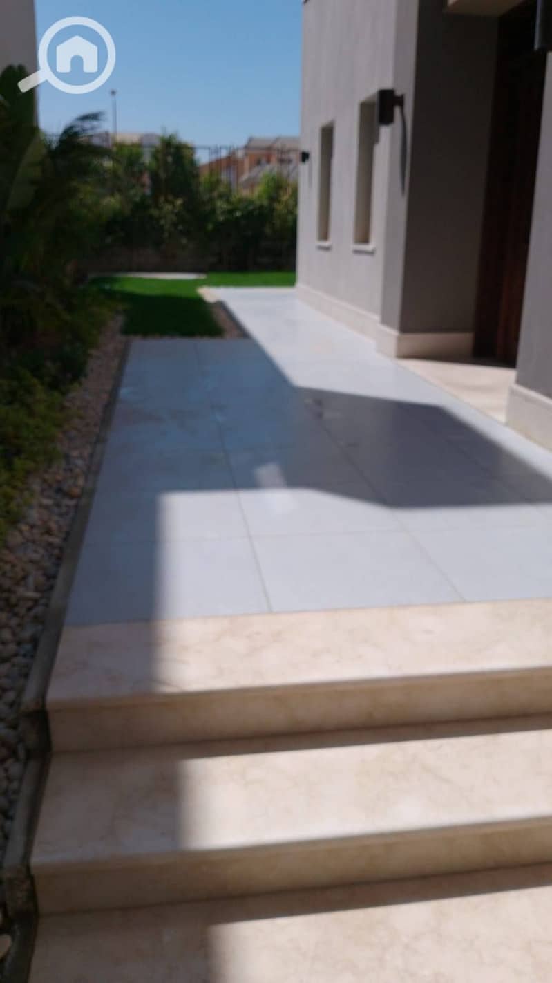 11 501006750_122108368808878317_2940716694286307126_n. jpg