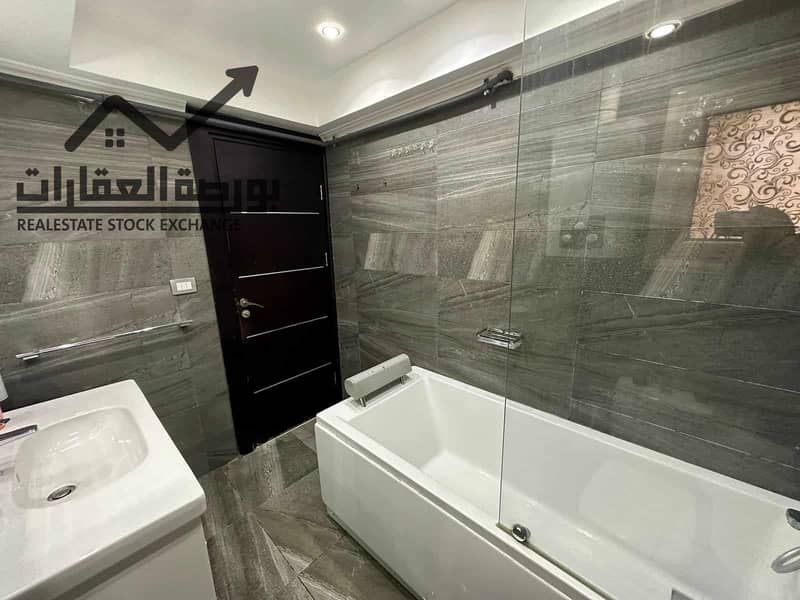 9 10ca2d3f-5d4c-474e-b170-b30a25ea916e. jpg